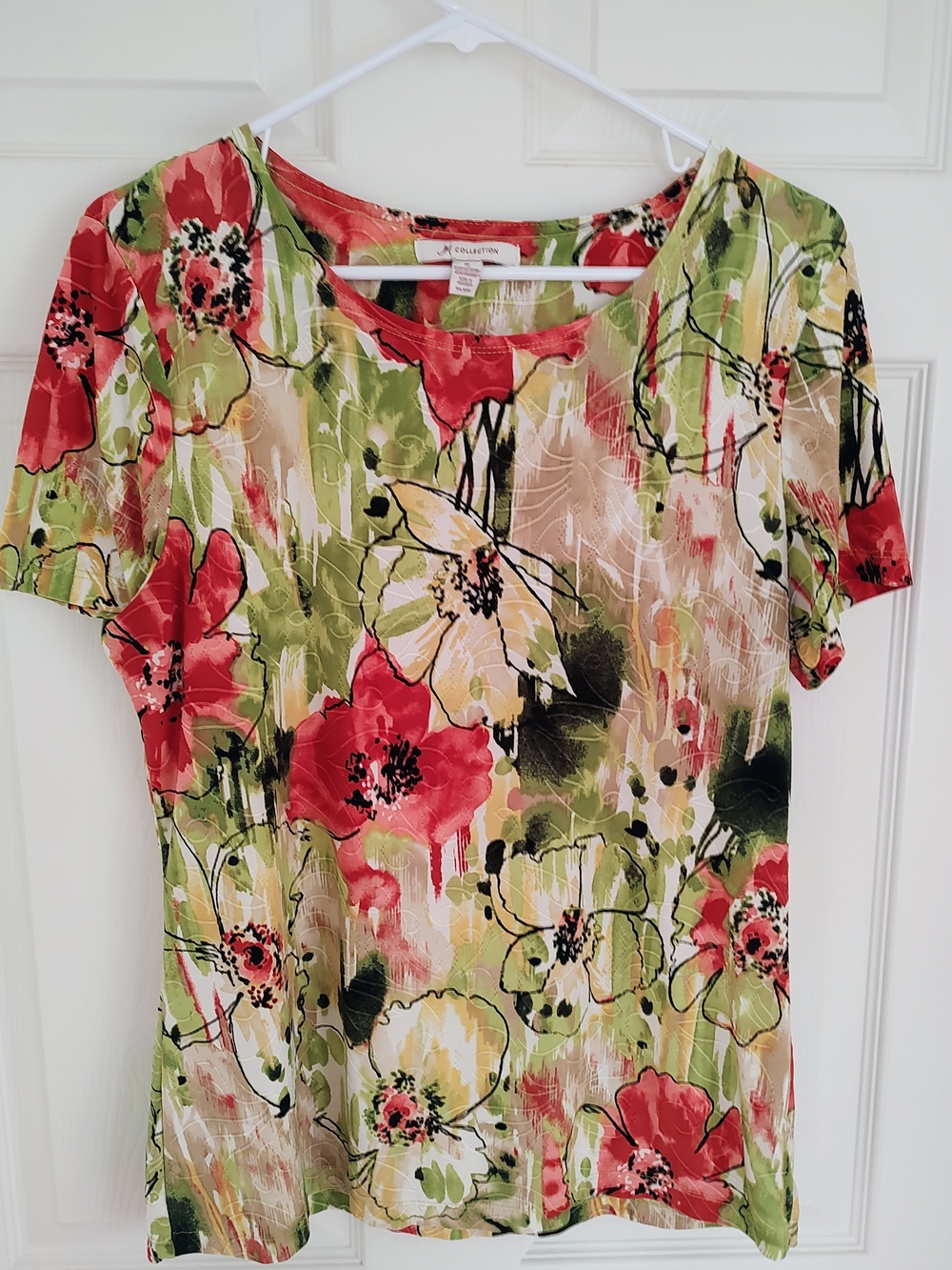 JM Collection Women’s Floral Short-Sleeve Top in Red and Green